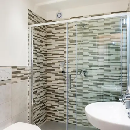 Via Della Ghiara La Spezia Modern And Strategic Apartments Апартаменты Специя